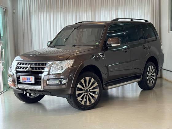 MITSUBISHI PAJERO FULL 3.2 HPE 4X4 16V TURBO INTERCOOLER DIESEL 4P AUTOMÁTICO